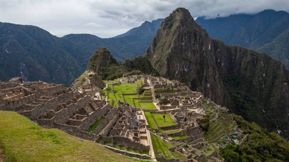 15th-century Inca citadel located in the Eastern Cordillera of southern Peru on a 2,430-meter (7,970 ft) mountain ridge.
