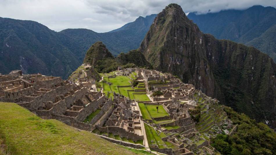 15th-century Inca citadel located in the Eastern Cordillera of southern Peru on a 2,430-meter (7,970 ft) mountain ridge.