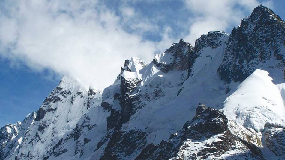 A group of trekkers near Salcantay | Mike Shrimpton