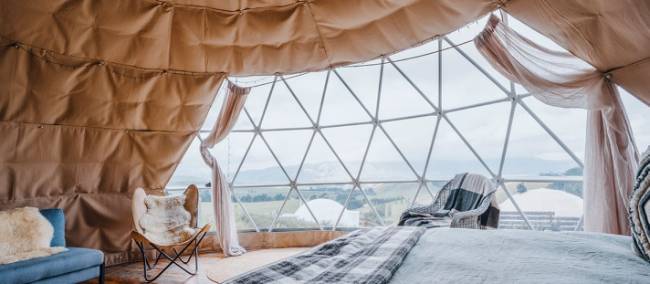 Enjoy glamping in the picturesque Waitaki Valley in NZ
