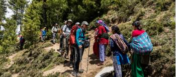Meeting local people on the lesser known trails of Nepal | Lachlan Gardiner