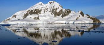 Majestic scenery abounds in the Antarctic Peninsula | Eve Ollington