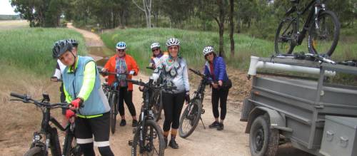 How does a supported cycle tour work World Expeditions