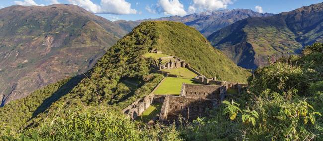 Panoramic view of the 'lost' Inca ruins of Choquequirao | Yuri Zvezdny