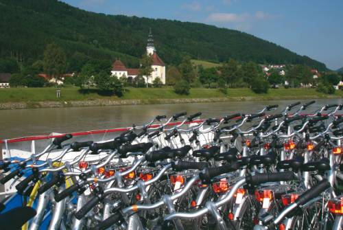 tourhub | UTracks | Danube to the Iron Gates Bike and Boat 