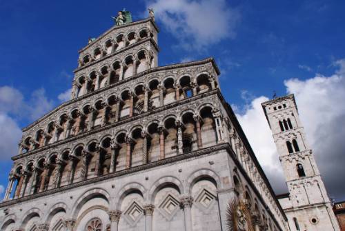 tourhub | UTracks | Via Francigena: Pontremoli to Lucca 