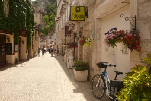 tourhub | UTracks | Highlights of the Dordogne by Bike 